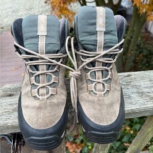 Salomon Women’s Gortex Mid Hiking Boots Size 10